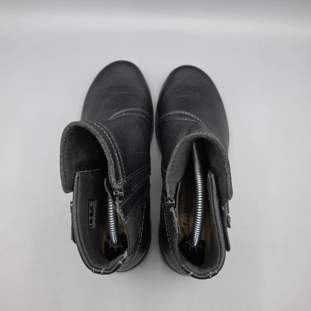 Clarks Carleigh Boots Womens 6.5 Black Leather Comfort Ankle Booties NWOB